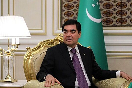Президент Туркмении поручил избавить страну от курения в 2025 году