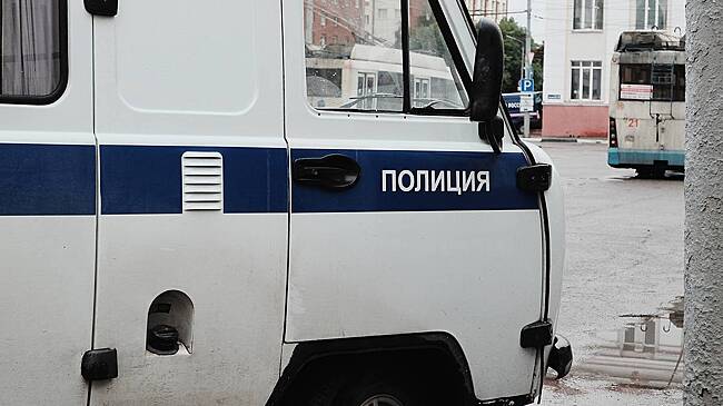 Россиянин закидал бутылками с зажигательной смесью полицейских