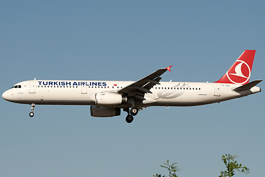 Turkish Airlines продлила рейсы в Анталью