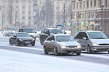 Сугробы со столичных дорог полностью уберут за три дня