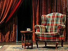 Любовные интриги, бал в кирхе и премьера в драмтеатре: 10 сентябрьских постановок, на которые стоит обратить внимание