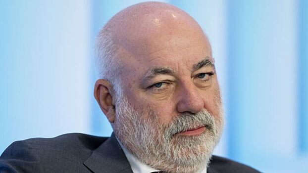 ВВС США отказались от контракта с американской компанией, связанной с Вексельбергом