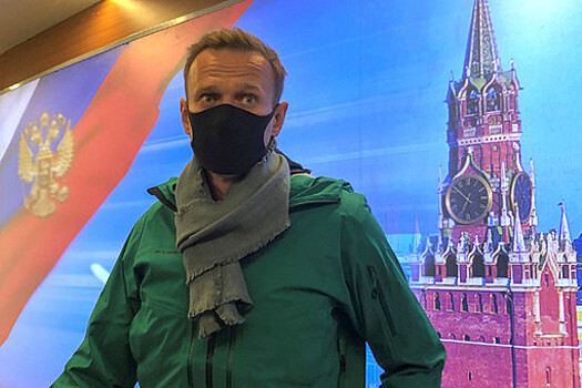 В ОНК подтвердили, что Навального этапировали в колонию