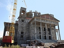 В строящийся кафедральный собор Рождества Христова доставили 12 новых колоколов