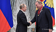 Владимир Путин вручил в Кремле государственные награды Российской Федерации