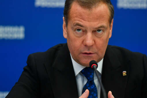 Зампред Совбеза Медведев назвал послание США к народу России пределом моральной деградации