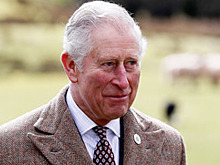 Вот это скряга: принц Чарльз носит одни туфли 47 лет