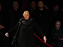 Актриса Яковлева заявила, что Селезнева редко выходит из дома из-за возраста