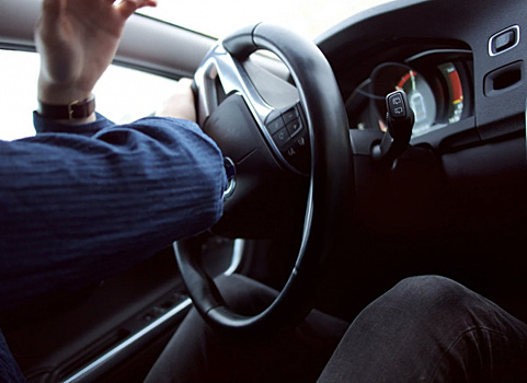 В Самарской области автобус насмерть сбил 34-летнего мужчину