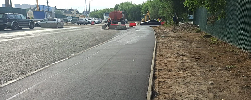 Возле ЖК «Спутник» в г.о. Красногорск укладывают асфальтобетонное покрытие