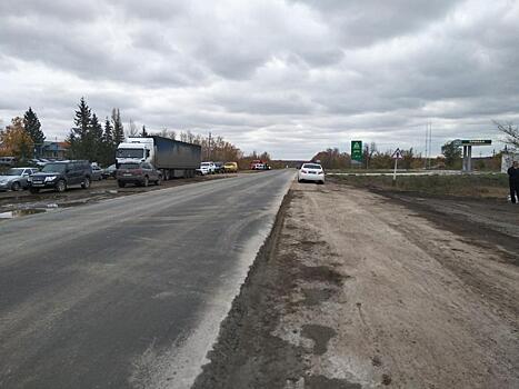 Стало известно, сколько дорог отремонтируют в следующем году в Саратовской области
