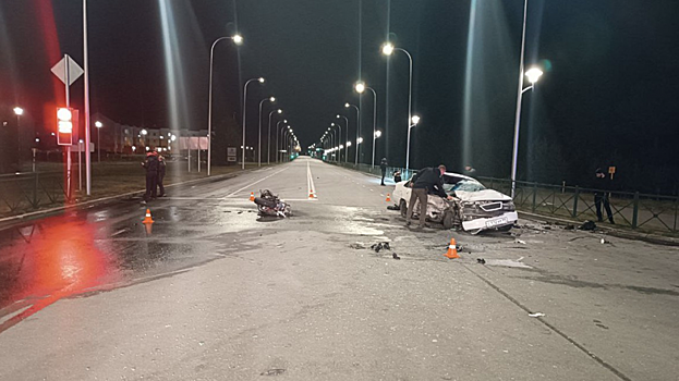 В Ноябрьске в ДТП погиб байкер. ВИДЕО