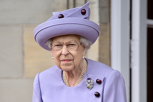 4 приема Елизаветы II, которые позволят любой выглядеть по-королевски