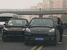 В Китае клон Porsche Macan врезался в настоящий «Порше»