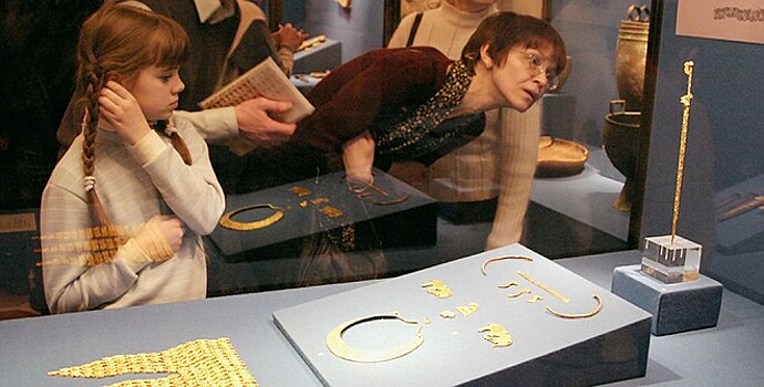 Крымские музейщики передали суду в Амстердаме документы по скифскому золоту