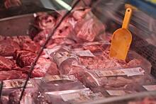 "Завозят самые дешёвые продукты": калининградские мясопереработчики жалуются на рост санкционки из-за АЧС