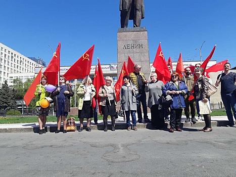 Саратовцы покупают у сектантов документы СССР