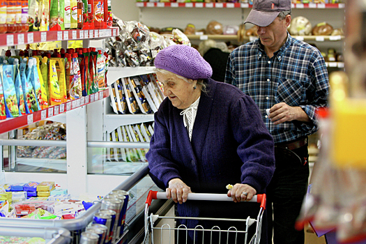 Фаст-фуд для пенсионеров: В России хотят ввести спецпитание для пожилых людей