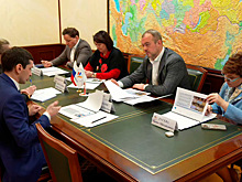 Главы муниципалитетов Мурманской и Воронежской областей на встрече в ВАРМСУ обсудили кадровую политику, поддержу участников СВО и городские проекты