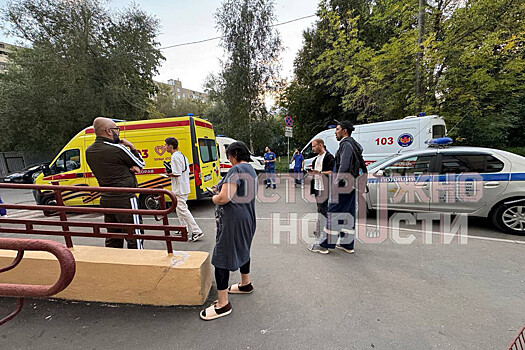 В Москве рухнул лифт с девушкой внутри
