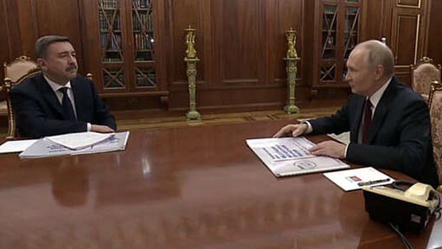 Путин провел встречу с председателем ФНПР