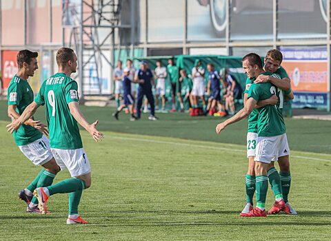 Томские футболисты играют дома, как в гостях