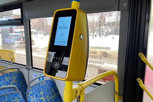 В автобусах и трамваях Калининграда установят 100 новых терминалов