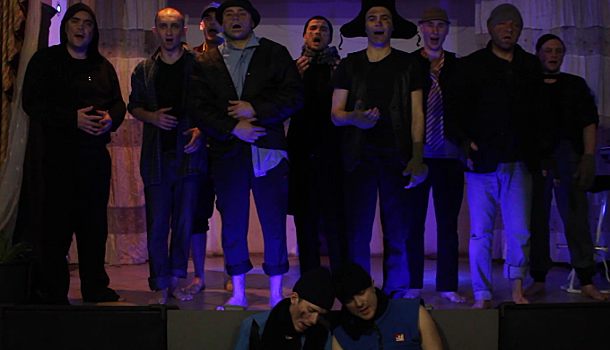 Хоровое пение чумазых осужденных из Новосибирска стало хитом в Сети