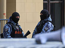 В Первуральске эвакуировали жителей дома, где где забаррикадировался мужчина