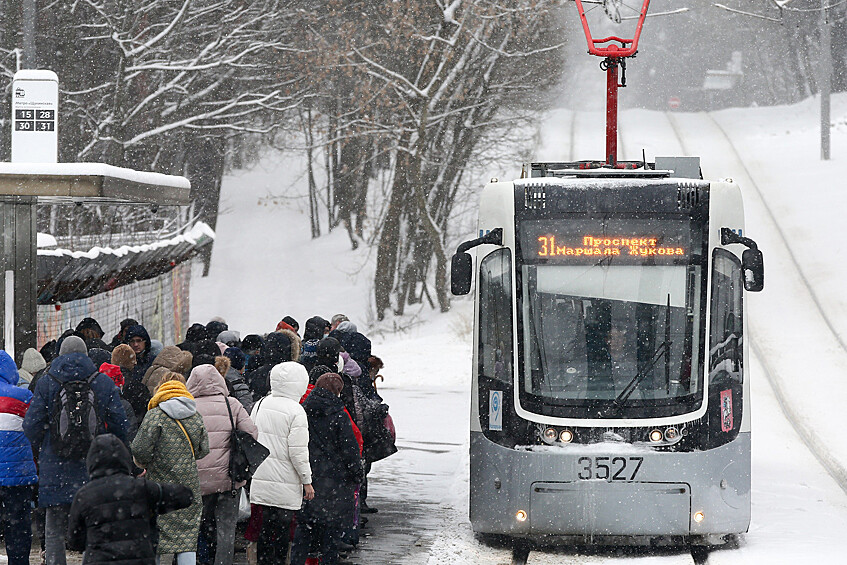 Во время снегопада в Москве, 7 декабря 2021 года