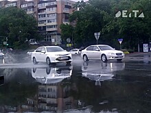 Вода зашла на дороги Приморья