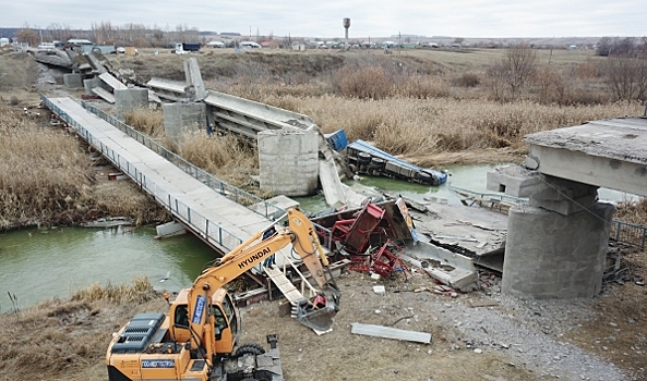 Воронежский губернатор: Мост через через реку Савала должны восстановить осенью 2020 года