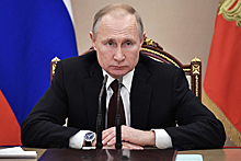 Путин подписал закон о кредитных каникулах россиян