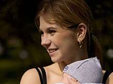 Трусова показала, как ее маленький сын проводит время с питомцами