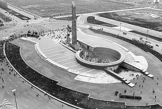 Марш памяти, посвященный битве за Ленинград, пройдет в мае 2025 года. Участники посетят мемориалы Зеленого пояса Славы