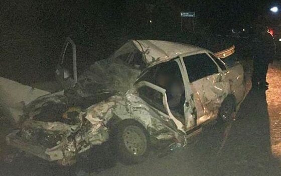 На М-5 «Приора» попала под фуру, погиб один человек