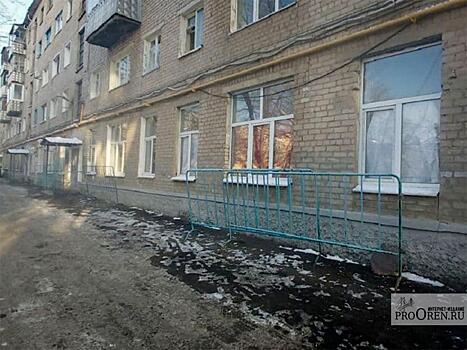 Власти Оренбурга занялись переселением жителей аварийного дома на Одесской
