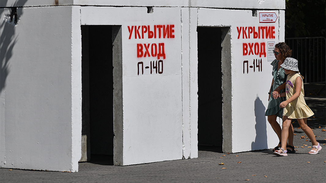 В Севастополе школьница трижды возвращалась из укрытия от БПЛА, чтобы закончить ОГЭ