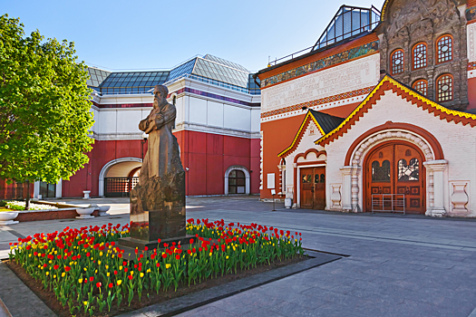 Музеи Москвы интересуют туристов больше театров