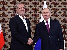 Путин проводит переговоры с президентом Ирана в Москве