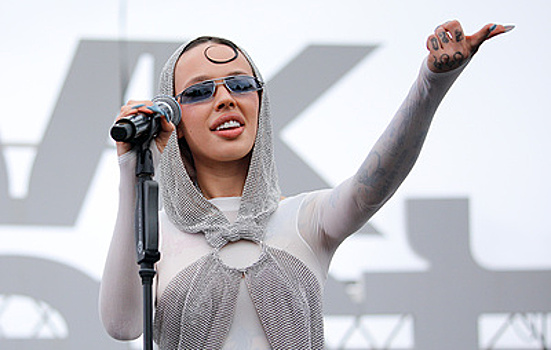 Инстасамка отсудила у Стаса Ярушина более 2 млн рублей за песню "За деньги да"