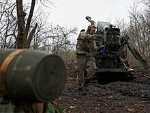 Военный указал на ослабляющее ВСУ решение командования