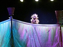 В кукольном театре ребятам показали спектакль о ежике и его друзьях