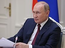 Путин продлил ответные меры России на санкции