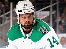 Бенн стал вторым игроком в истории франшизы «Далласа», достигшим отметки в 400 голов