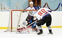 В Курской области продолжается чемпионат по хоккею