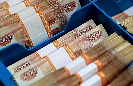 Крупнейшие российские банки снижают ставки по рублевым вкладам