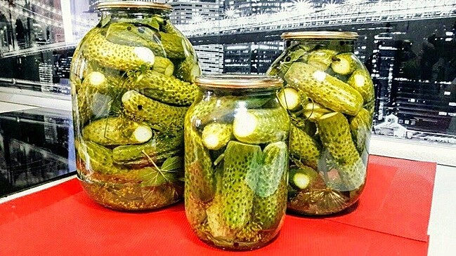 Почему взрываются банки с огурцами, что делать в этом случае?