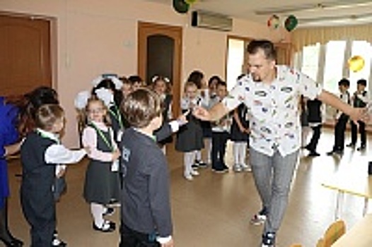 ГБУ «Славяне» провели научно-игровую программу для младших школьников «Первый раз в первый класс»
