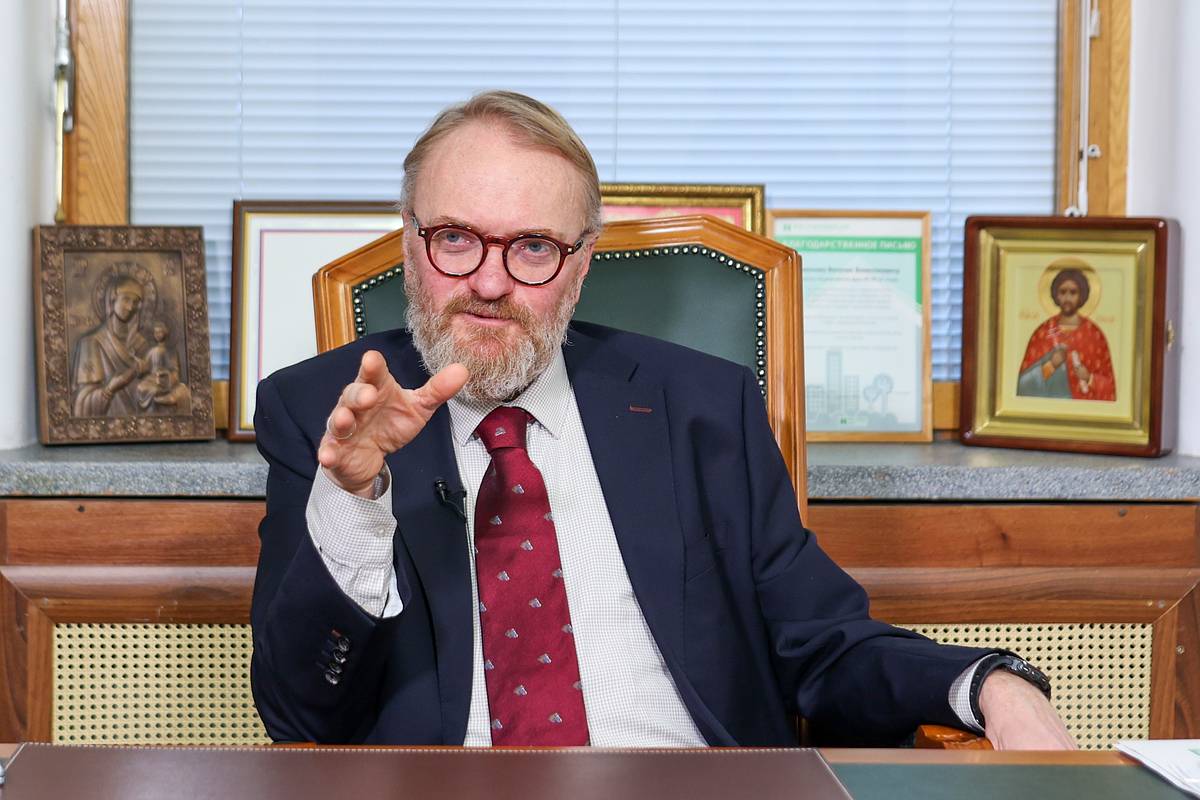 Соловьев призвал отлучить Милонова от Госдумы